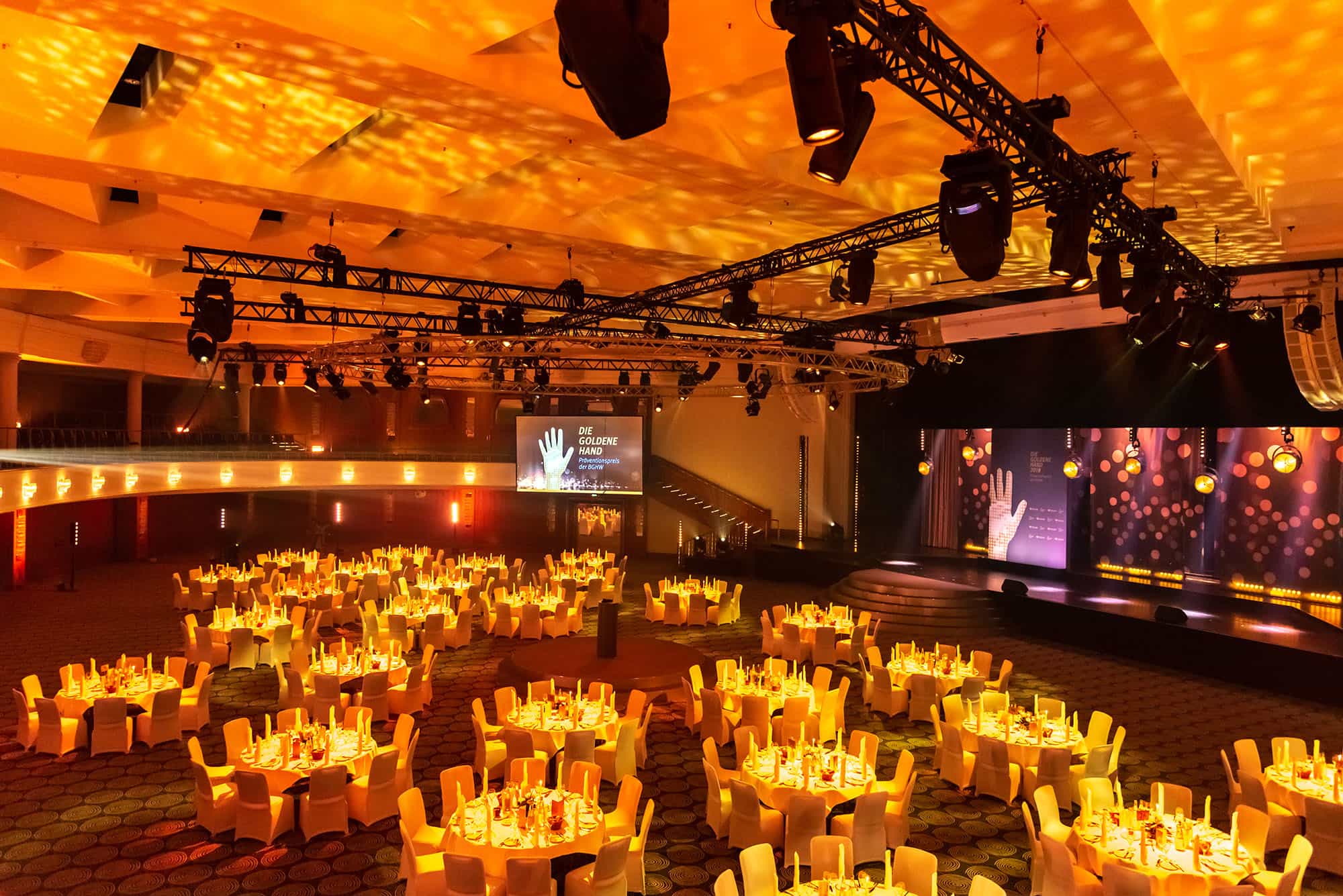 Gala-Veranstaltung mit Bestuhlung